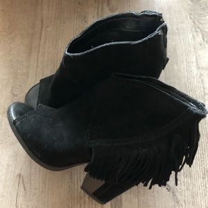 Gianni Bini fringe bootie